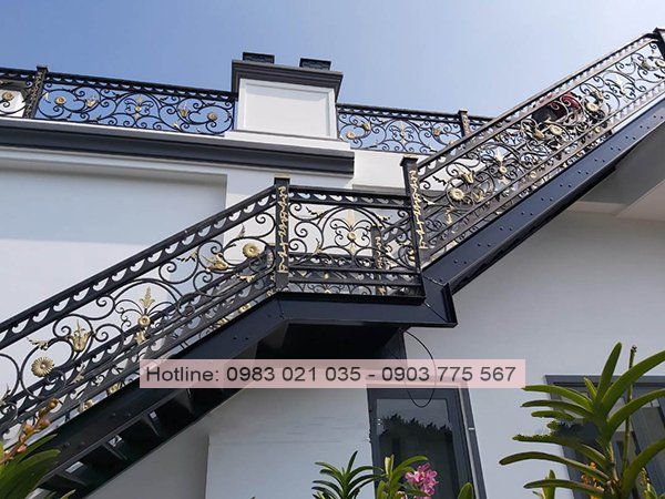 Cầu thang sắt mỹ thuật Thủ Đức HCM, Lh 0903 775 567