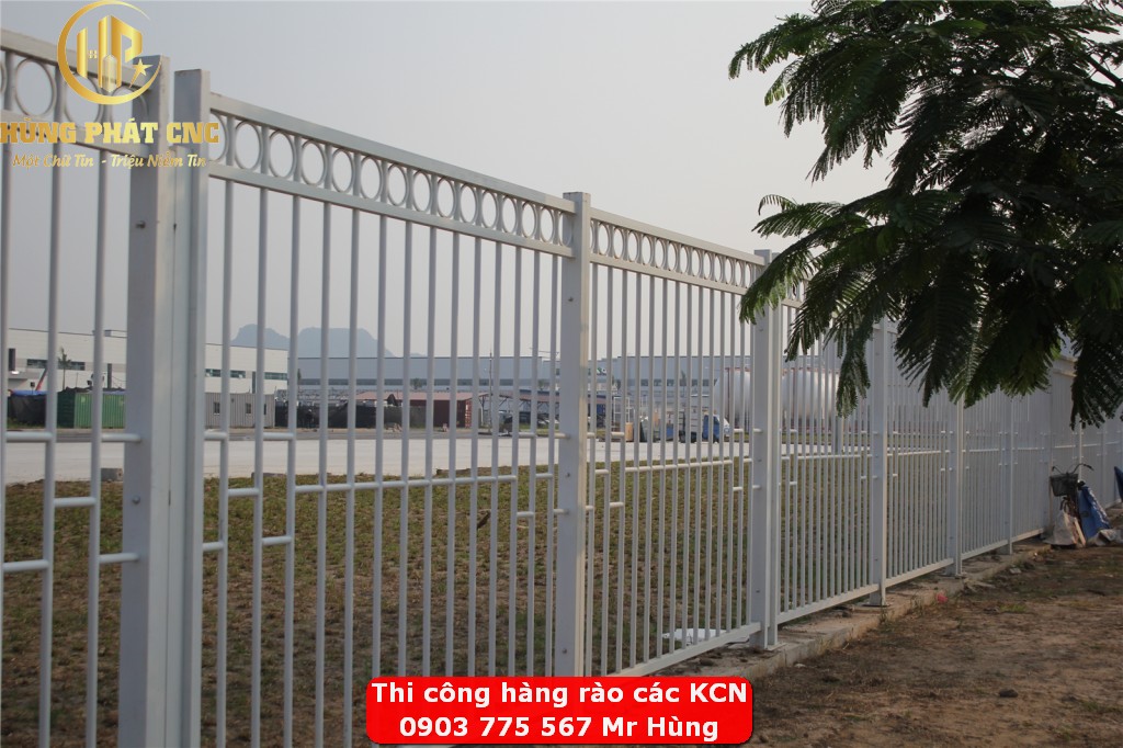 Hàng rào thép khu công nghiệp Tân Bình, Làm hàng rào Khu công nghiệp Tân Bình còn nhận làm hàng rào chung cư, biệt thự, nhà phố, liền kề, nhà cấp 4, resort… 