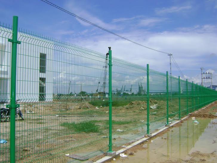 Hàng rào lưới thép hàn KCN Cát Lái II | Sự phát triển của nền công nghiệp tại KCN HCM là điều mà chúng ta có thể thấy một cách rõ rệt.
