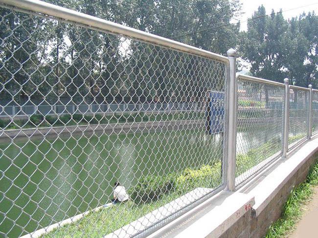 Thi công hàng rào mạ kẽm KCN HCM | Nhận làm hàng rào khu công nghiệp Phú Chánh