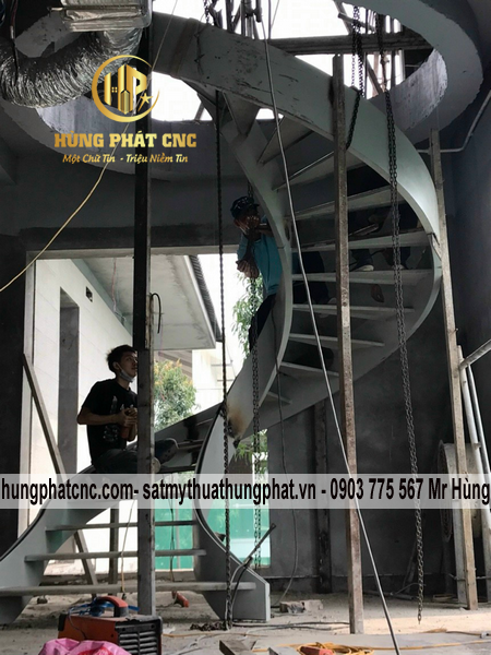 Cầu Thang Xoắn Hiện Đại Quận Thủ Đức: Thiết Kế & Thi Công Đẳng Cấp, Chất Lượng Hàng Đầu
