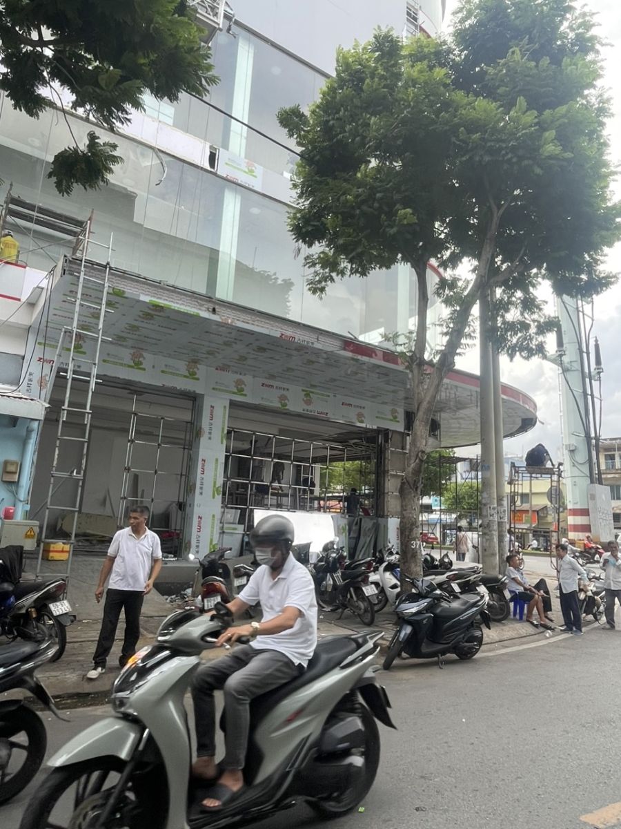 #1 Thi công mặt dựng Nhôm Alu HCM|Tấm nhôm mặt dựng facade là gì? Sản phẩm có thể ứng dụng cho những công trình gì?