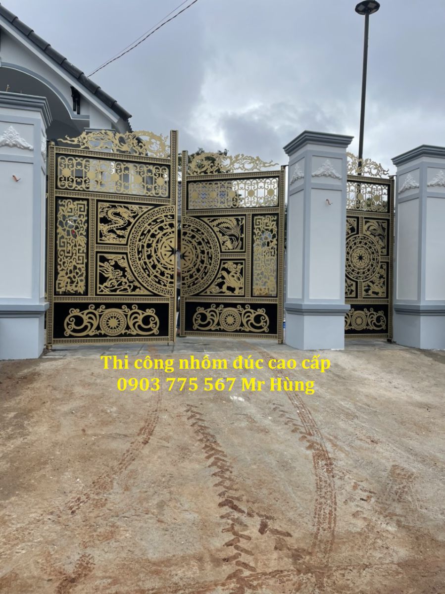 Thi công cổng nhôm đúc tại Đồng Nai
